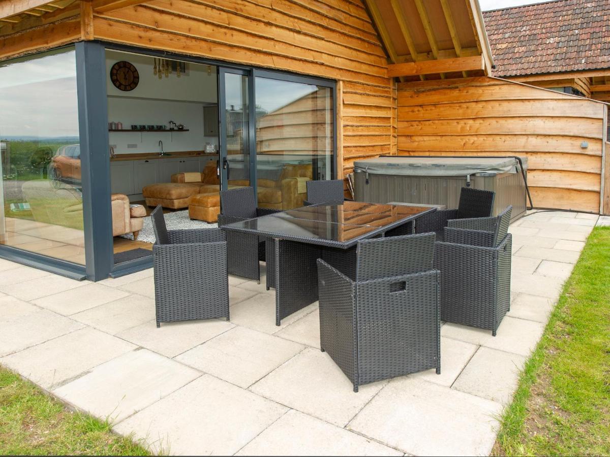 Starling Lodge Wedmore Екстер'єр фото